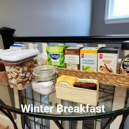 Vancouver Traveller B&B Экстерьер фото