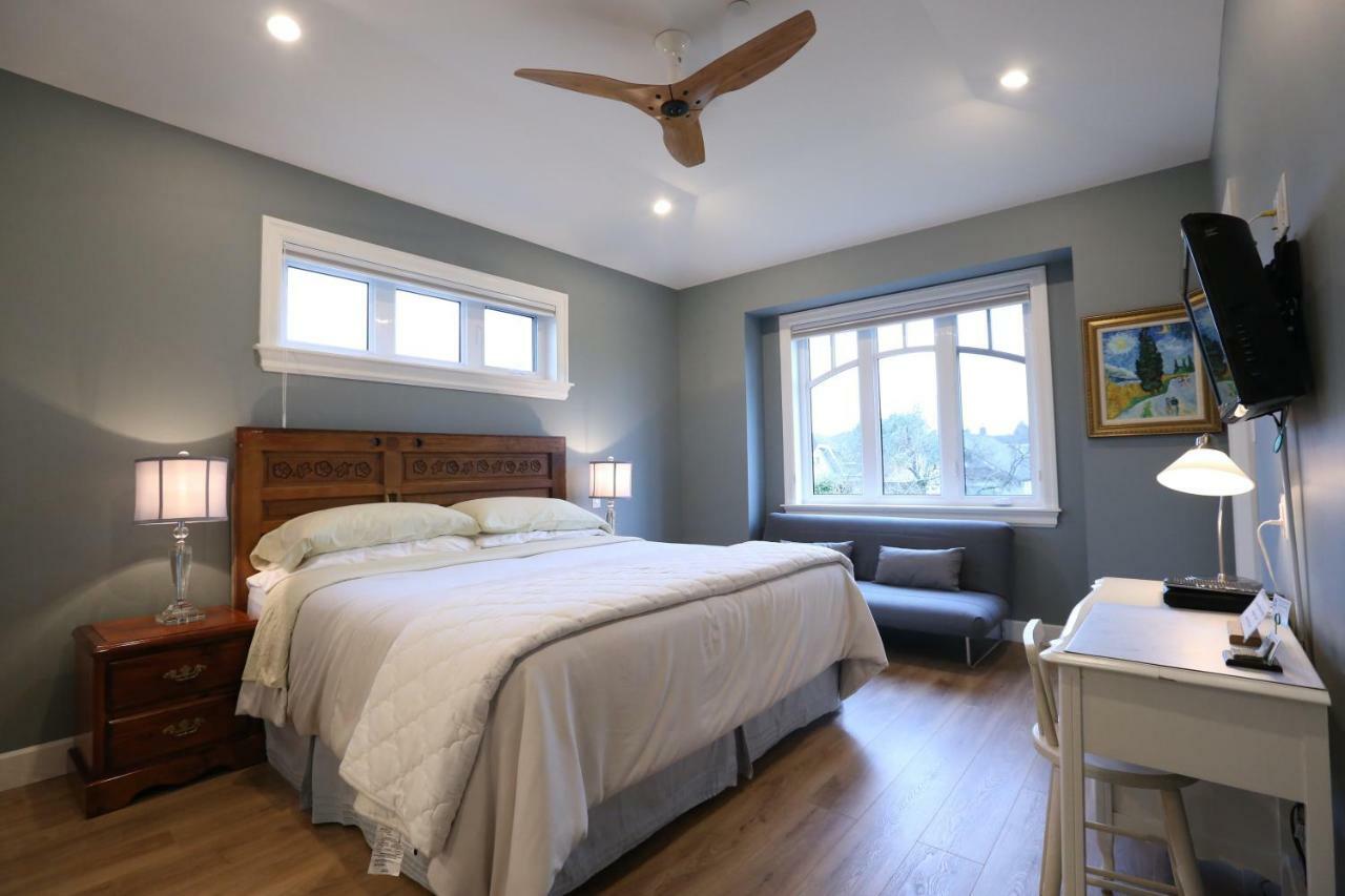 Vancouver Traveller B&B Экстерьер фото